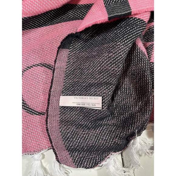Victoria's Secret Pink Striped Throw Blanket 50”x60” Beach Pool Cover Up Wrap - Picture 7 of 8